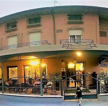Hotel Biancospino Римини Экстерьер фото
